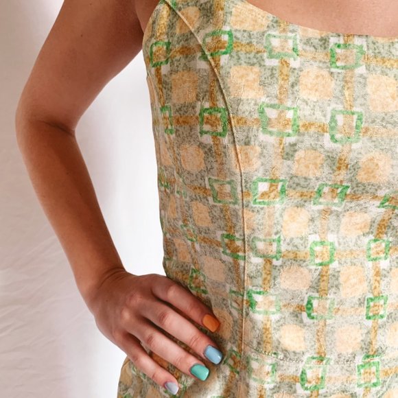 🌿🌼🌿yellow and green tailored printed dress🌿🌼🌿 - Picture 2 of 7